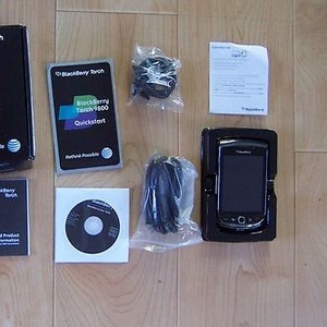 Blackberry Bold 9900 - Blackberry Torch 9800