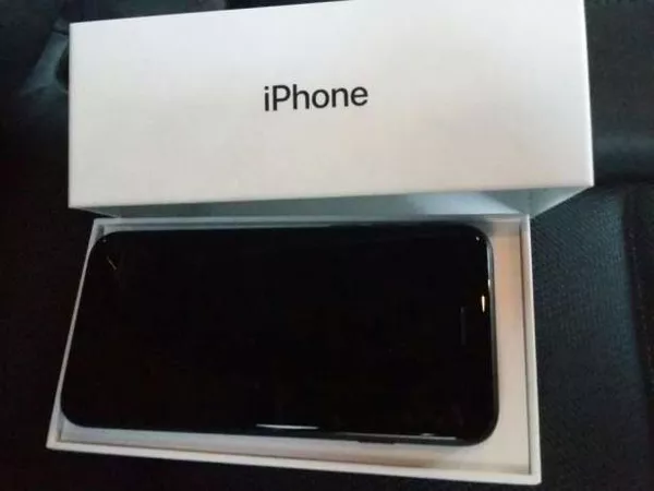 Apple iPhone 7  Plus (128GB,  Jet Black) 2